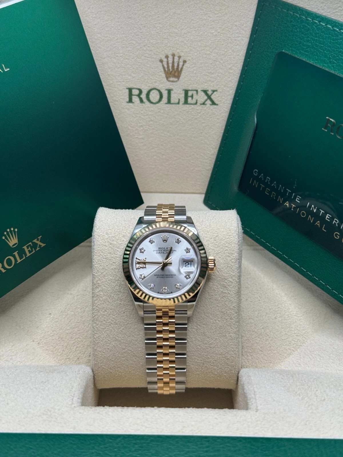 Rolex Lady-Datejust 28mm 279173 Silver Diamond Dial Oyster Bracelet - Image 13