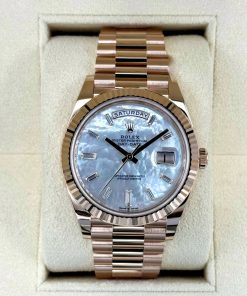 Alternative view of Rolex Day-Date "President" 40mm Everose Gold Mother of Pearl Diamond Baguette Dial - 228235
