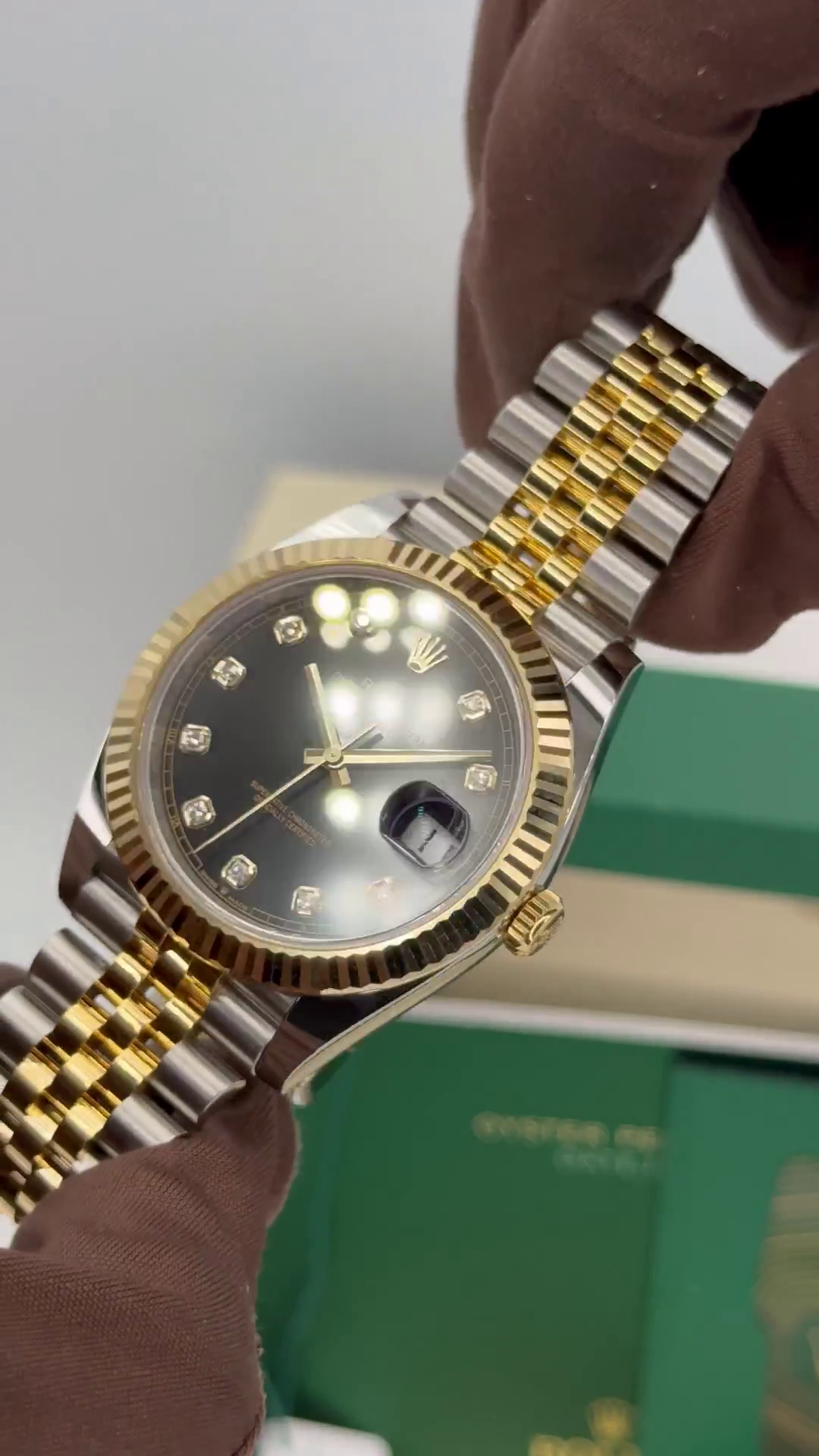 Rolex Datejust 41mm 126333 Black Diamond Jubilee Steel and Yellow Gold Men's Watch - Image 13