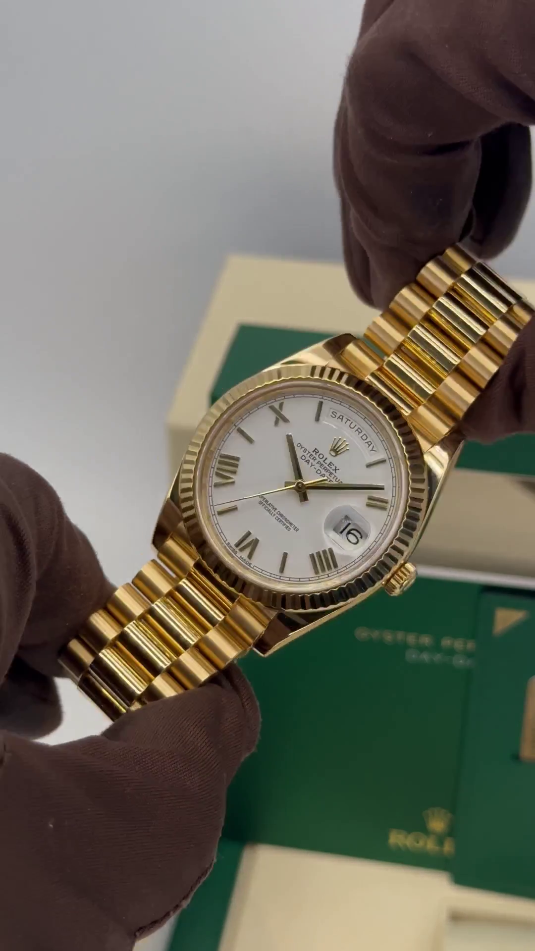 Rolex Day-Date "President" 40mm Yellow Gold White Roman Dial - 228238 - Image 9