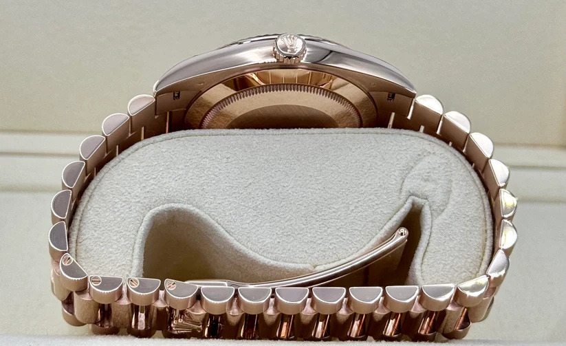 Rolex Day-Date "President" 40mm Everose Gold Sundust Roman Dial - 228235 - Image 7