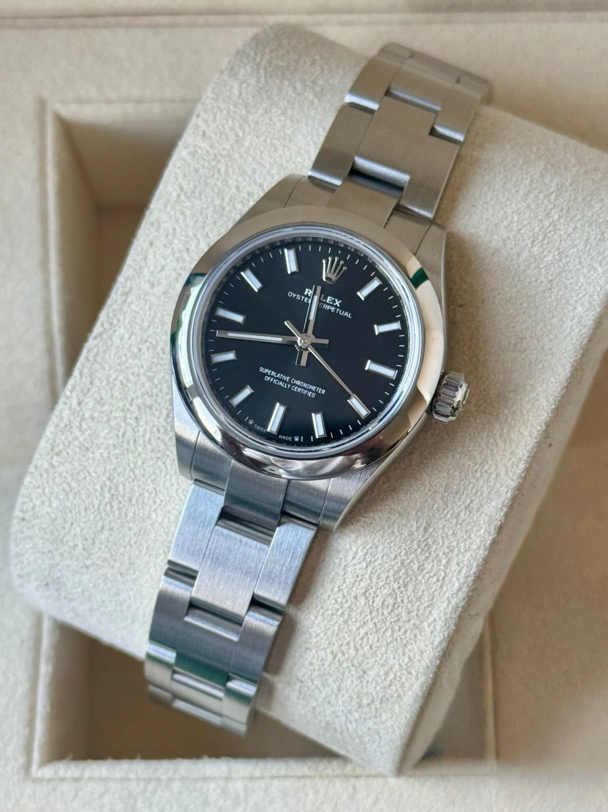 Rolex Oyster Perpetual 28mm 276200-0010 Black Dial Oyster Bracelet Watch - Image 5