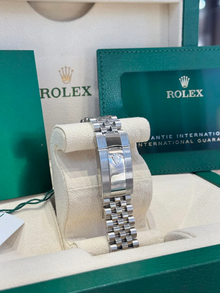 Rolex Datejust 36mm 126234 Blue Fluted Motif Dial Jubilee Bracelet - Image 8