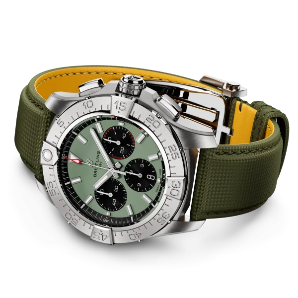 Breitling Avenger B01 Chronograph 44mm AB0147101L1X1