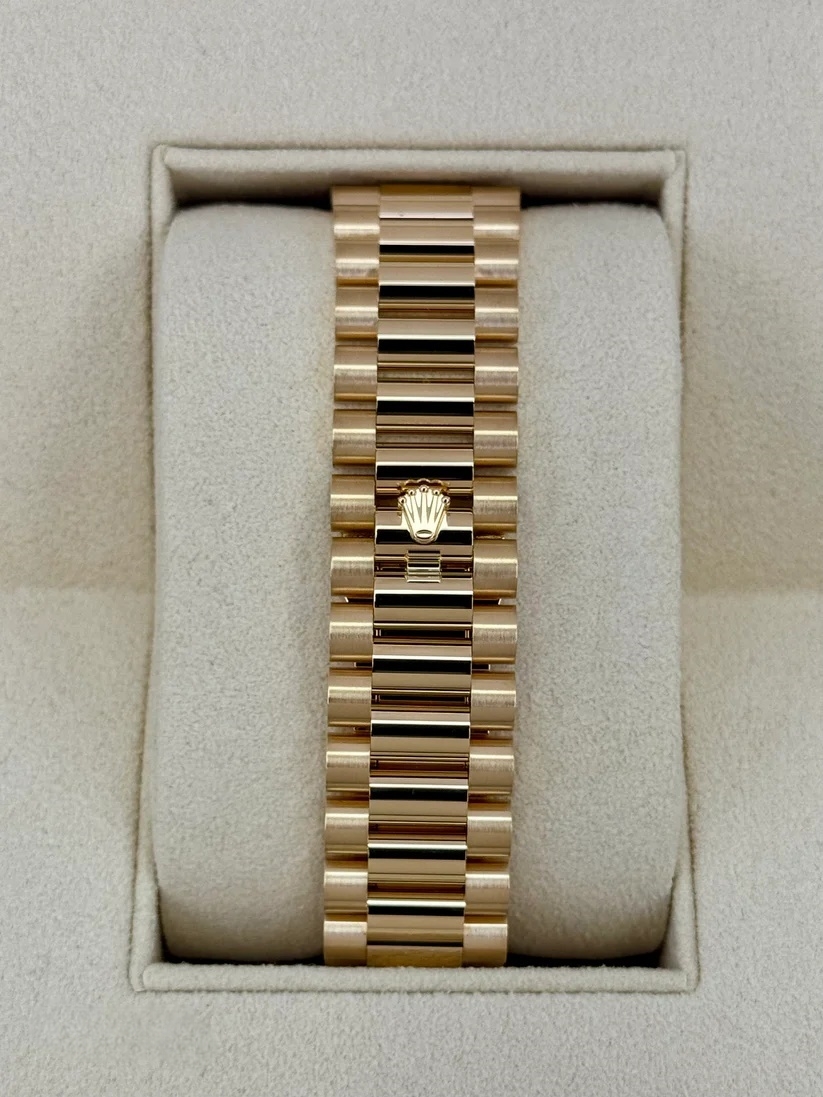 Rolex Yellow Gold President Day Date 40mm Green Roman Ombre Dial - 228238 - Image 6