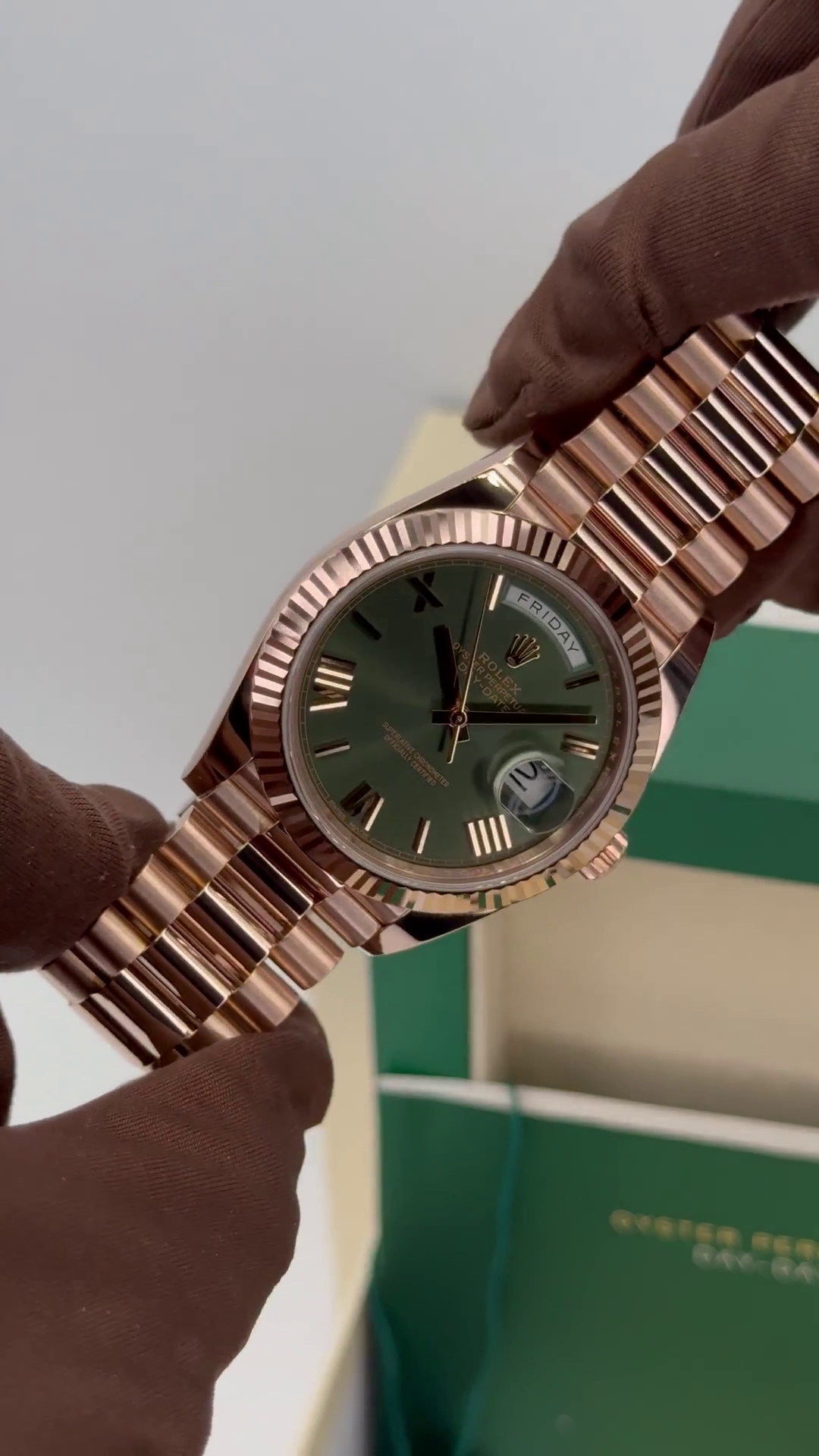 Rolex Day-Date "President" 40mm Everose Gold Olive Green Roman Dial - 228235 - Image 9