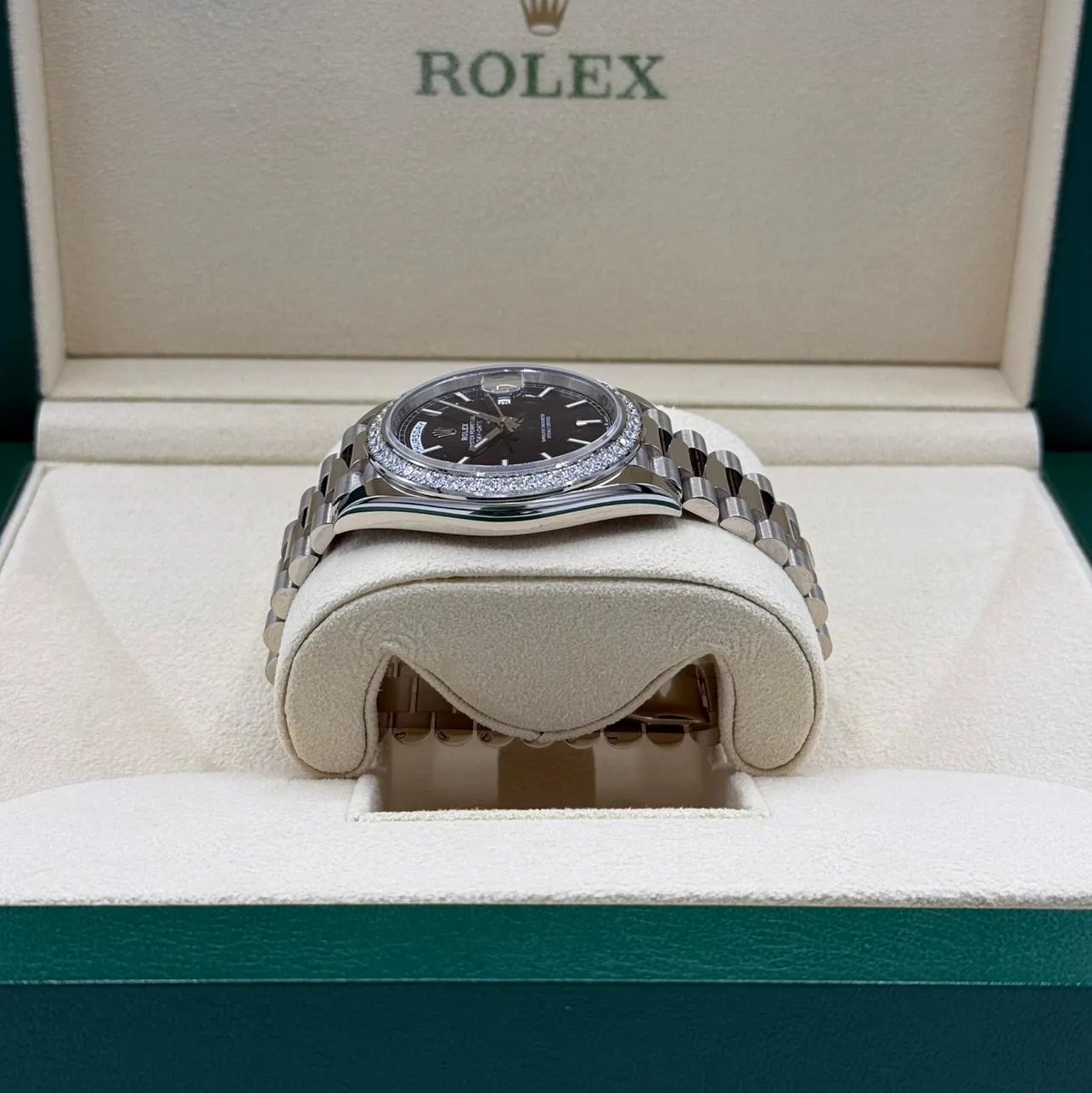 Rolex Day-Date 40mm 228349RBR-0002 Bright Black Dial President Bracelet - Image 6