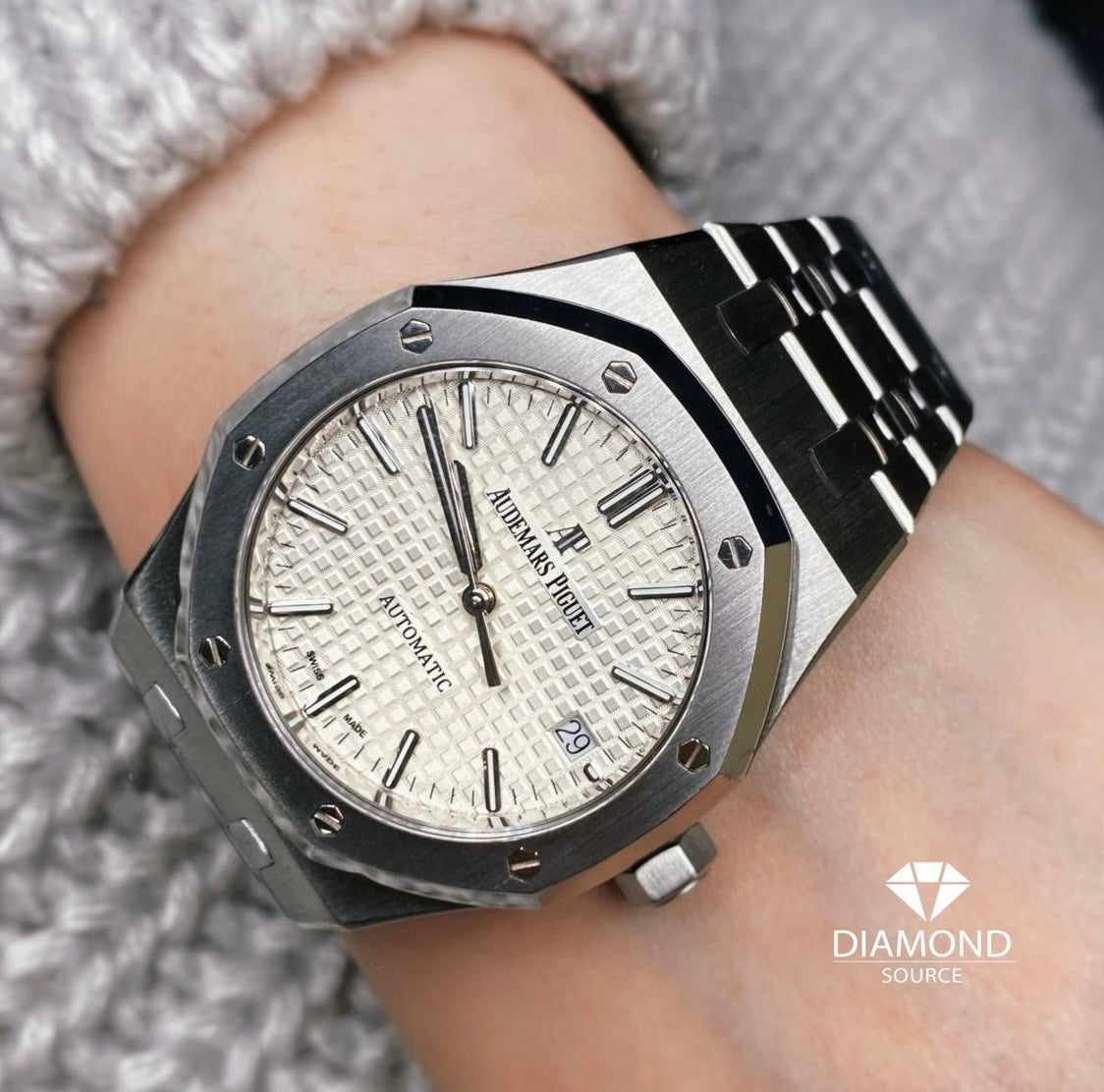 Audemars Piguet Royal Oak Selfwinding 34mm Womens 77350ST.OO.1261ST.01 - Image 4