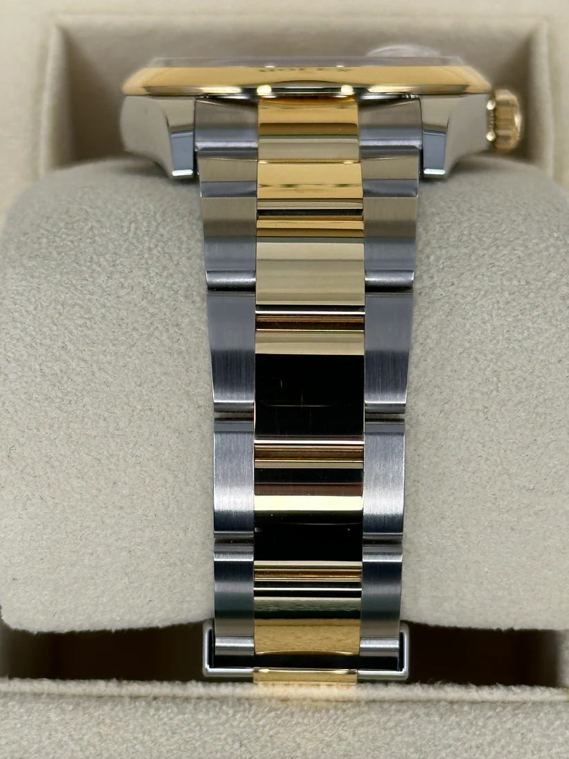 Rolex Datejust 36mm 126203 White Dial Domed Bezel Jubilee Bracelet - Image 9