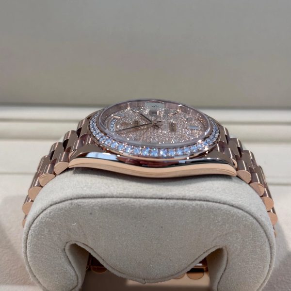 Rolex  Day-Date 40mm Diamonds Paved Dial 228345rbr-0002