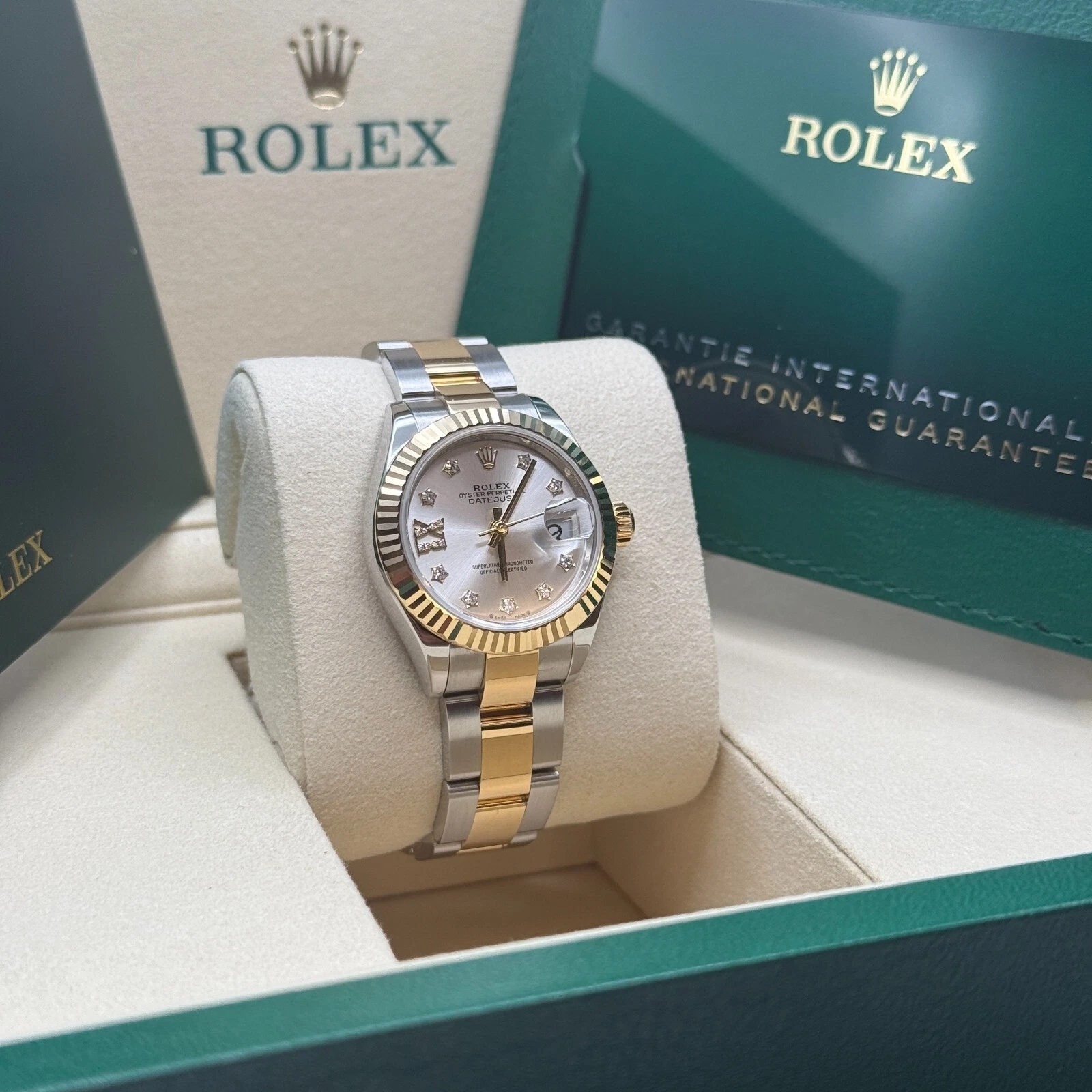 Rolex Lady-Datejust 28mm 279173 Silver Diamond Dial Oyster Bracelet - Image 4