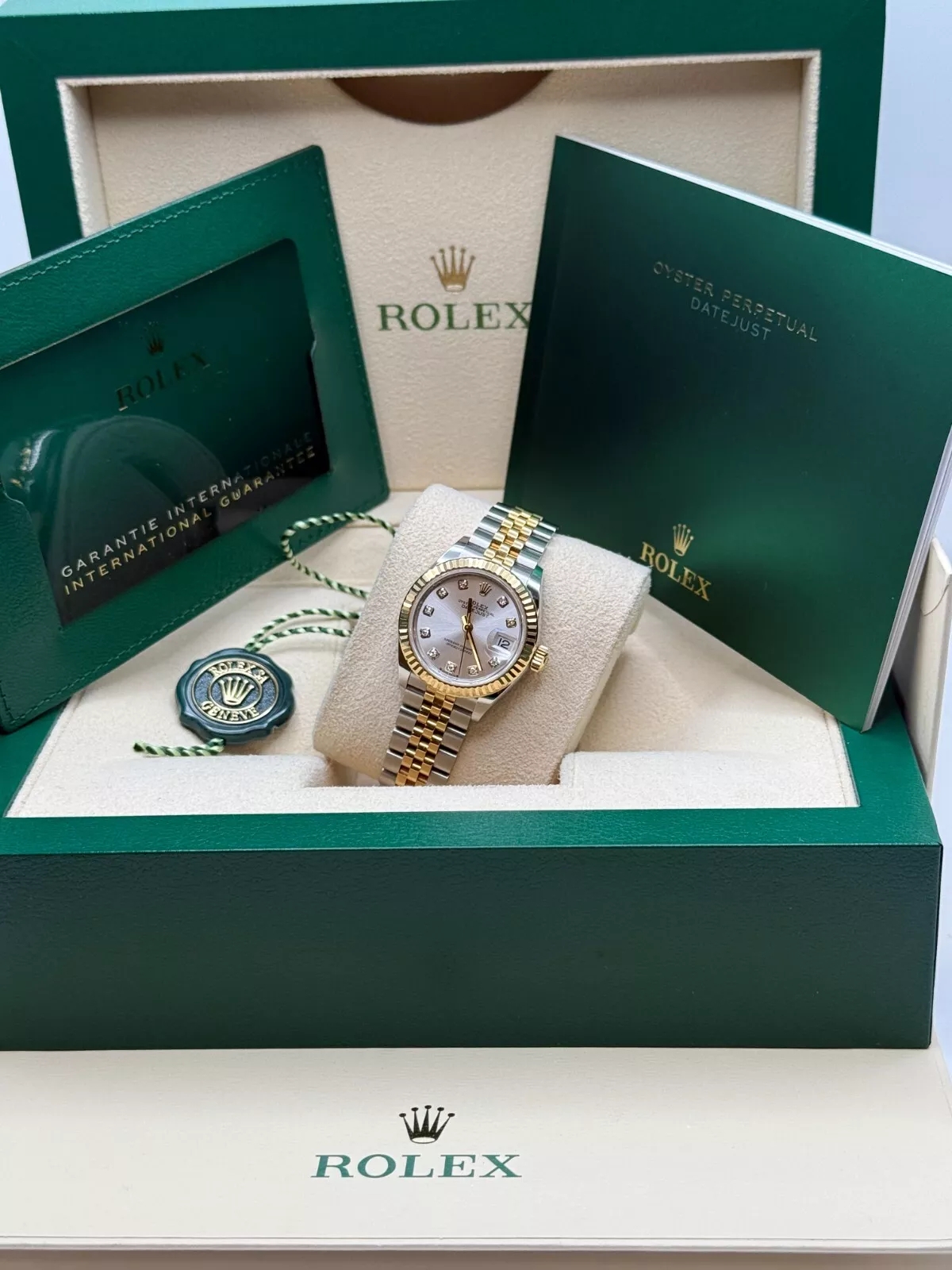 Rolex Lady-Datejust 28mm 279173 Silver Diamond Dial Oyster Bracelet - Image 11