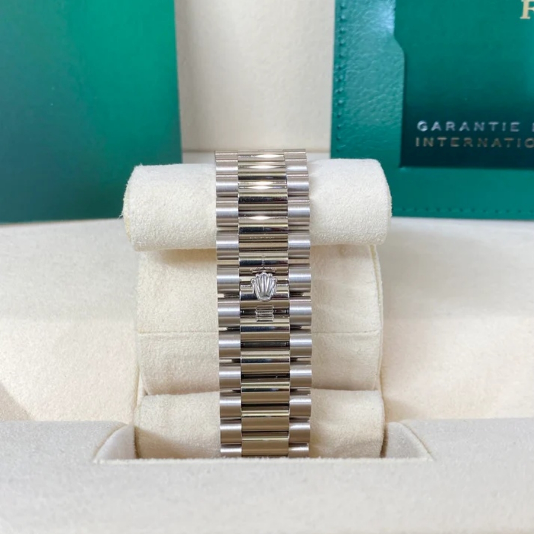 Rolex Day-Date 40mm 228349RBR-0005 Bright Blue Dial President Bracelet - Image 9