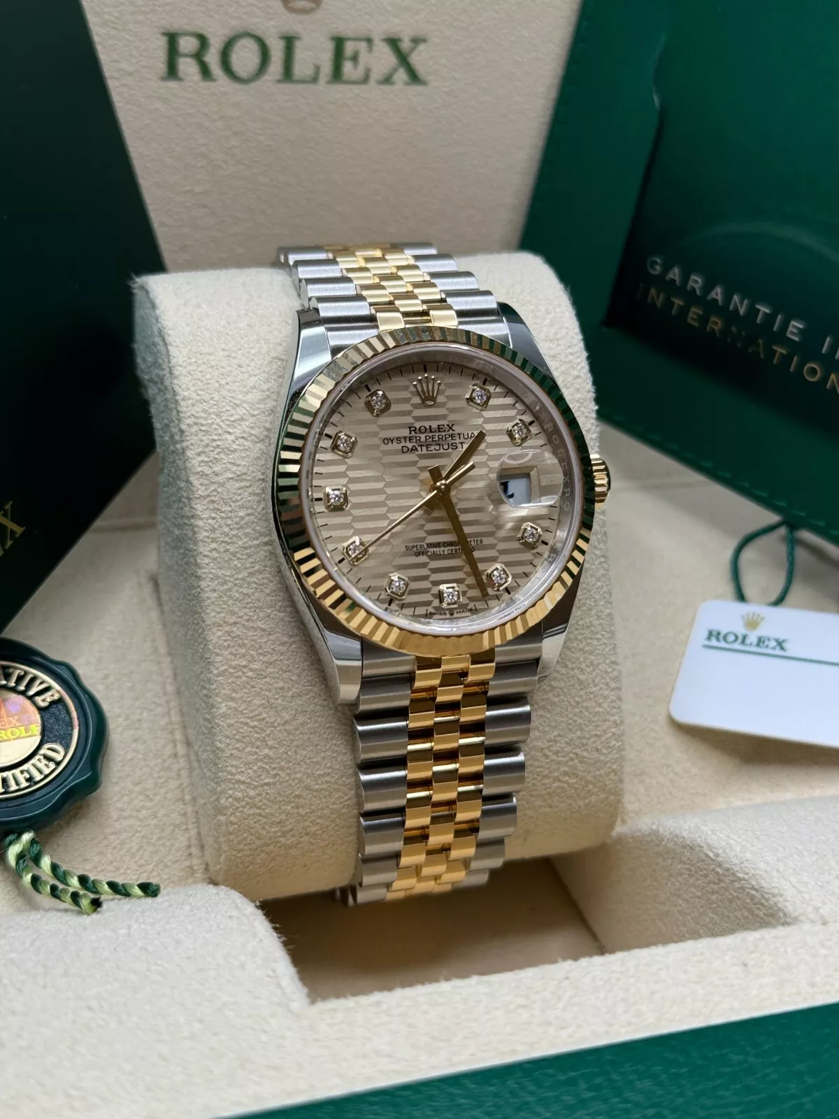 Rolex Datejust 36mm 126233 Champagne Fluted Motif Diamond Dial Jubilee Bracelet - Image 4