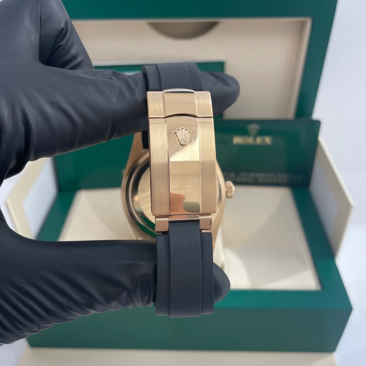 Rolex Sky-Dweller 42mm 336238-0003 Yellow Gold White Dial Oysterflex - Image 6