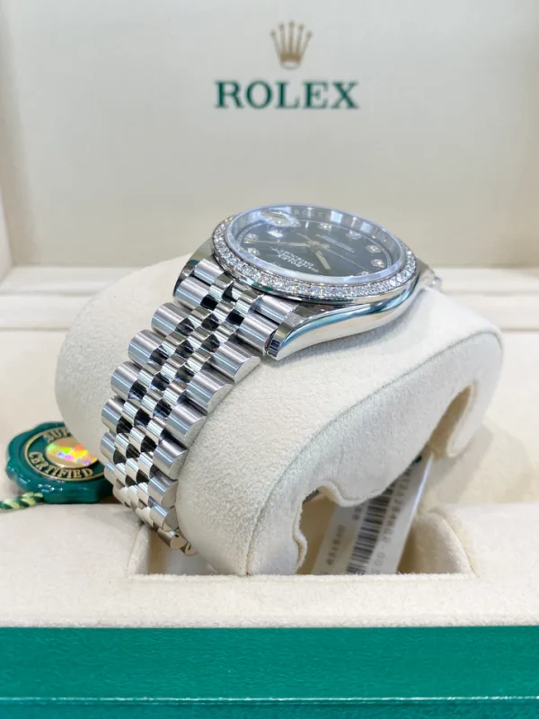 Rolex  Datejust 36mm 126284 Bright Blue Dial Jubilee Bracelet