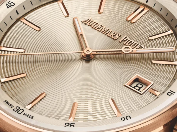 Audemars Piguet Code 11.59 Selfwinding 38mm Pink Rose Gold Ivory Dial | 77410OR.OO.A825CR.01