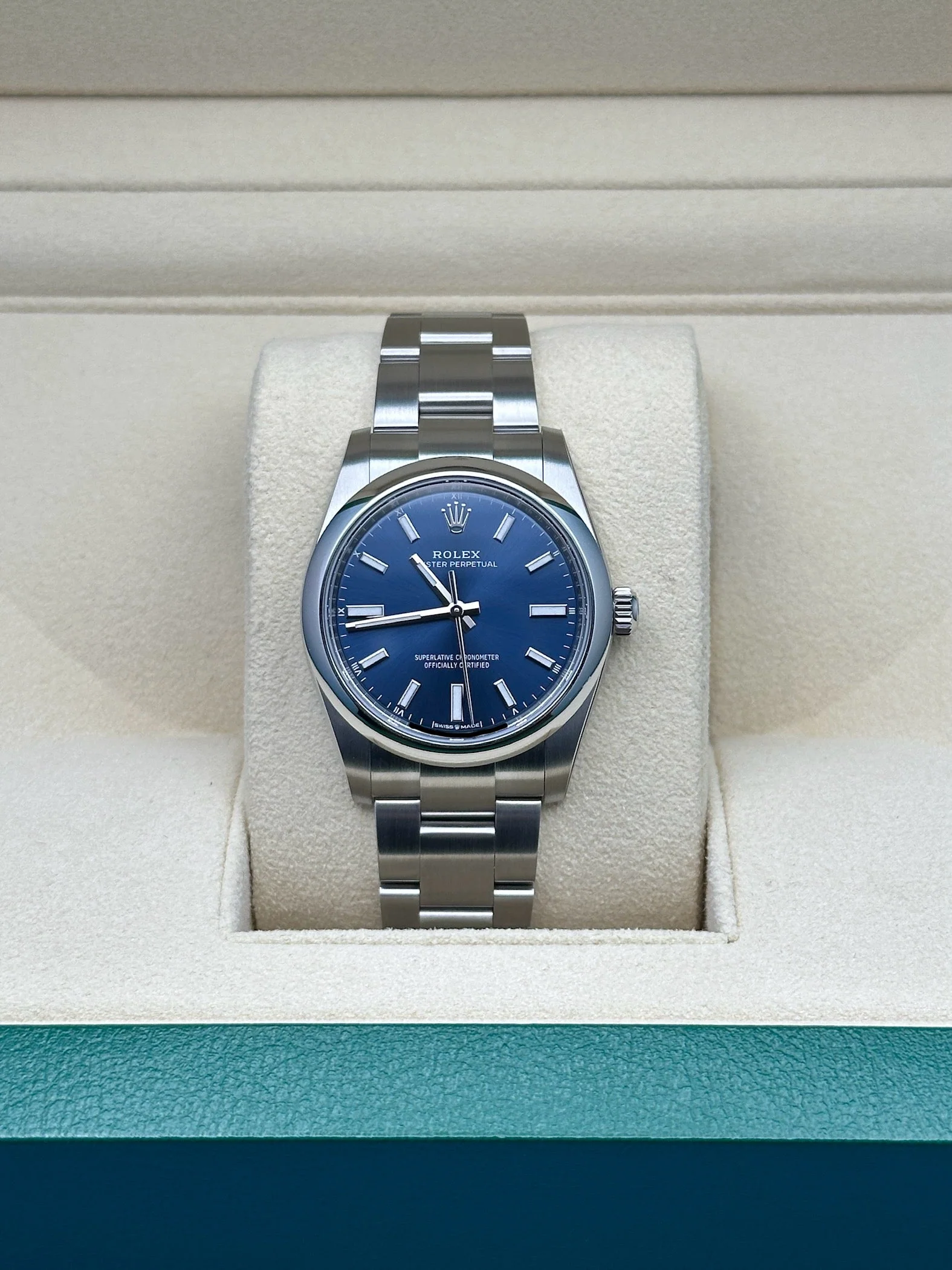 Rolex Oyster Perpetual 34mm 124200 Blue Dial Oyster Stainless Steel Bracelet - Image 2