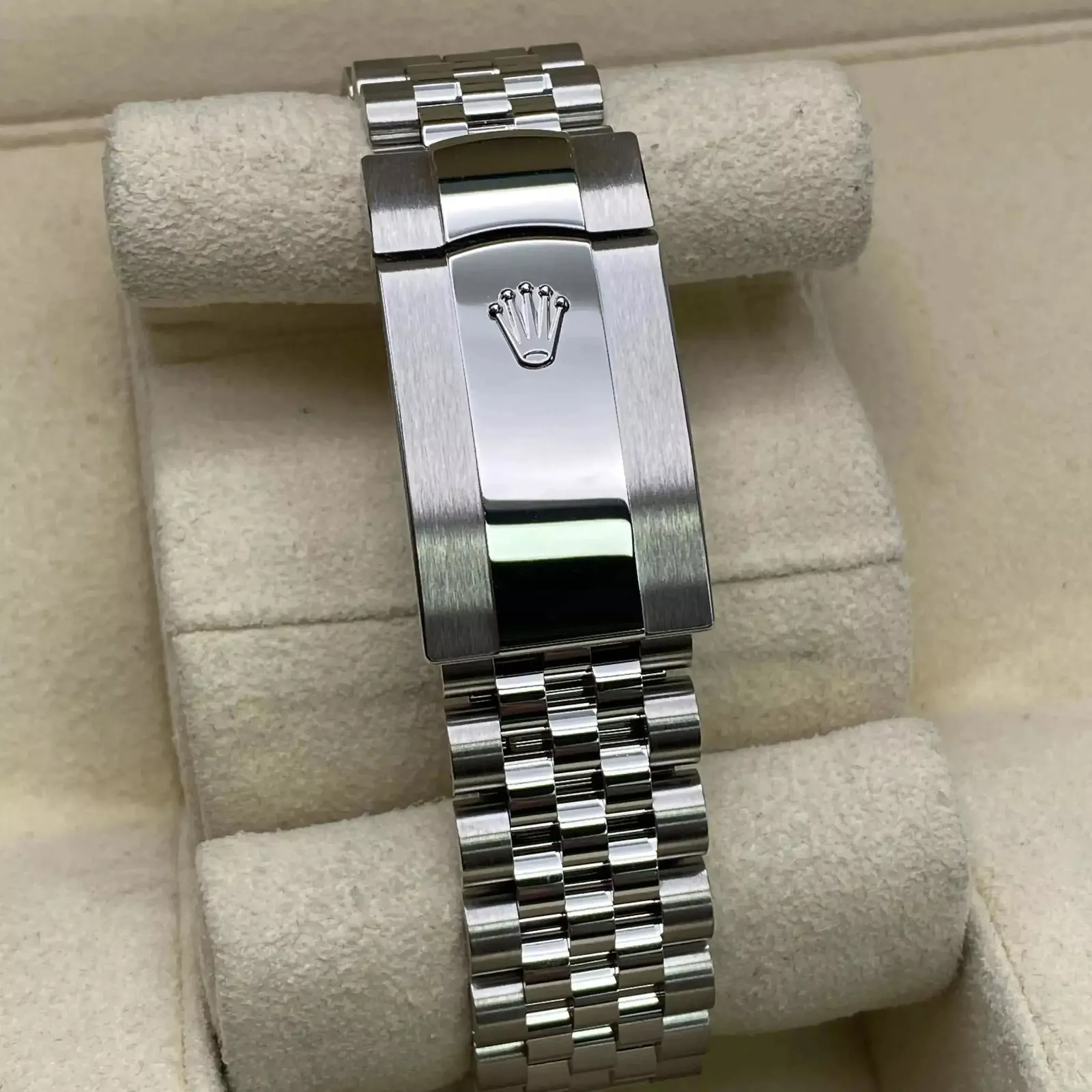 Rolex Datejust 36mm 126200 Stainless Steel Black Dial Jubilee Watch - Image 8