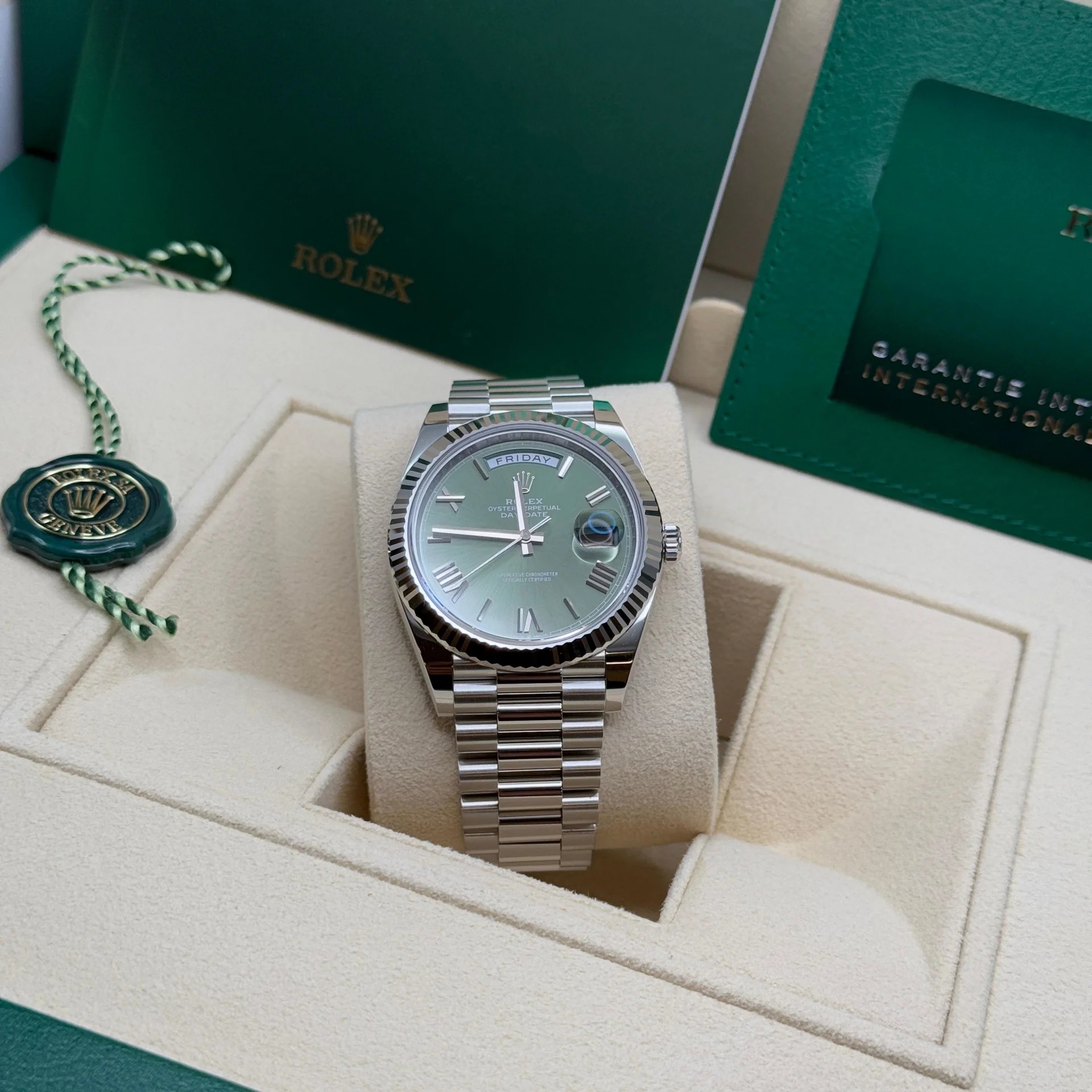 Rolex Day-Date "President" 40mm Platinum Green Olive Roman Dial - 228236 - Image 5