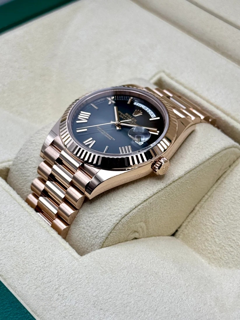 Rolex Day-Date "President" 40mm Everose Gold Slate Roman Ombre "Smoke" Dial - 228235 - Image 4
