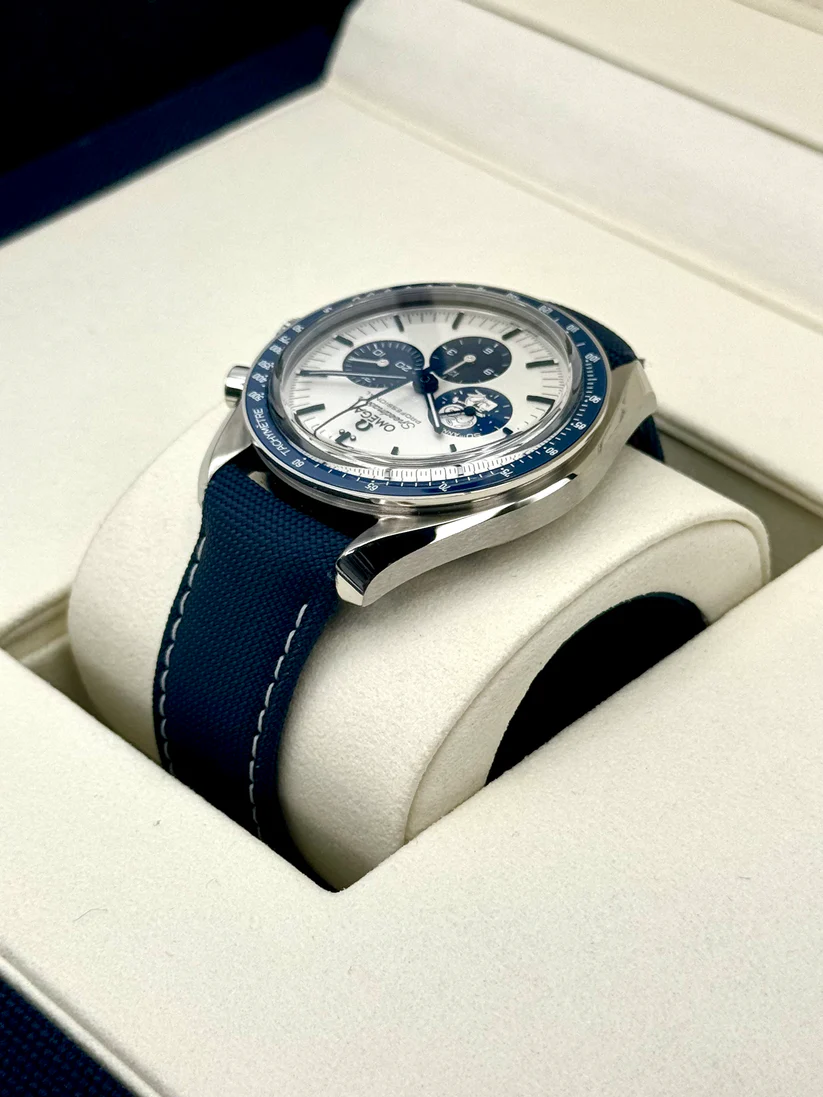 Omega Speedmaster '57 42mm Snoppy Anniversary Series 310.32.42.50.02.001 SILVER Snoopy AWARD MEN WATCH - Image 3