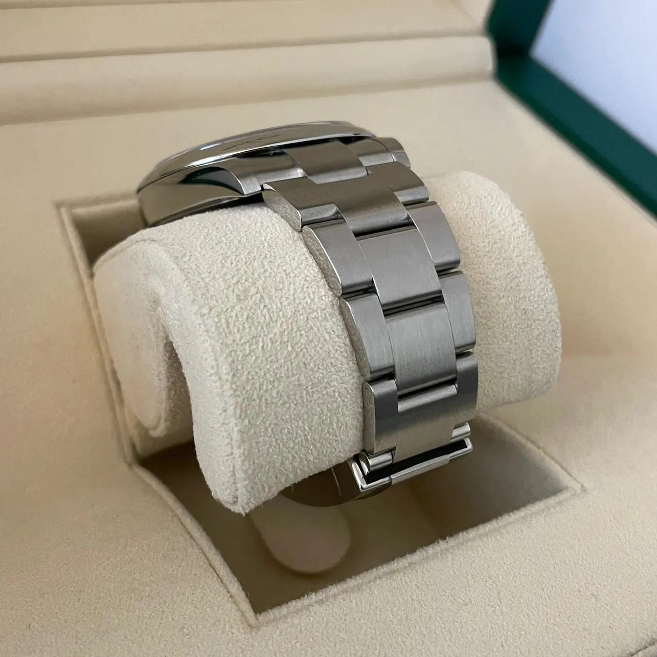 Rolex Oyster-Perpetual 124300-0007 41mm - Image 5