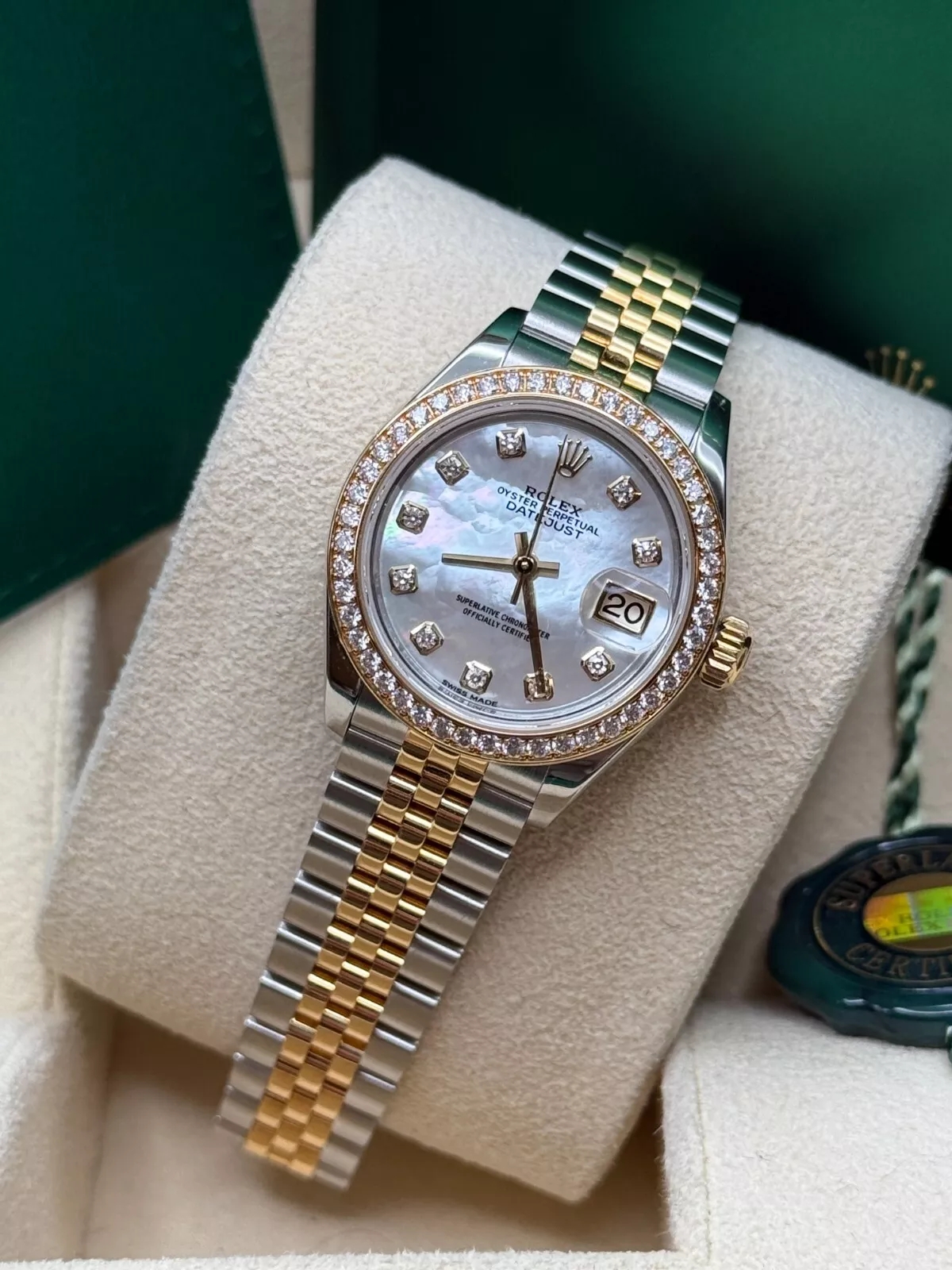 Rolex Lady-Datejust 28mm 279383RBR Mother-of-Pearl Dial Yellow Rolesor Oyster Bracelet - Image 13