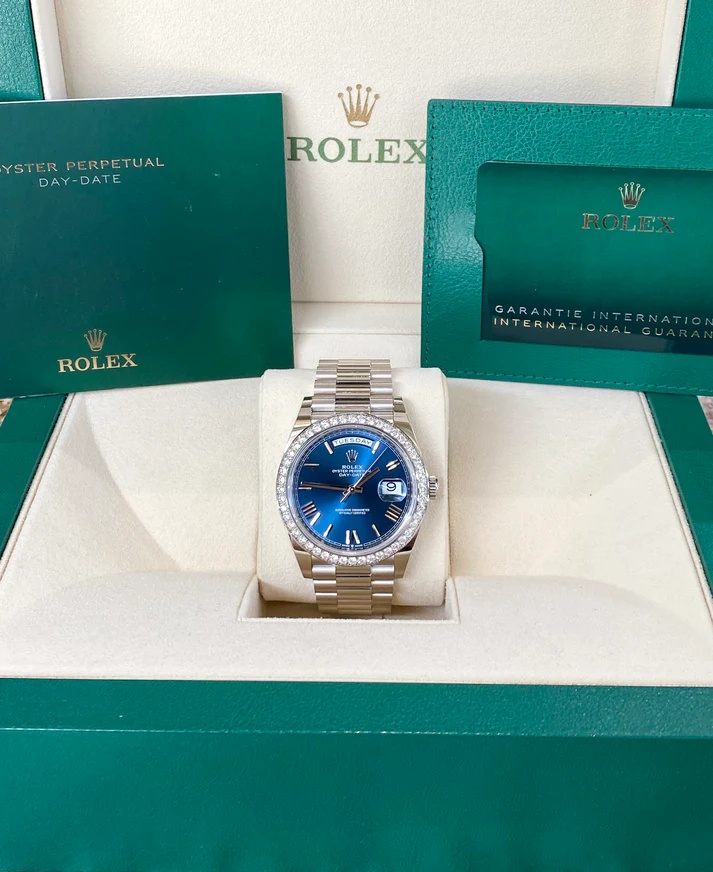 Rolex Day-Date 40mm 228349RBR-0005 Bright Blue Dial President Bracelet - Image 10