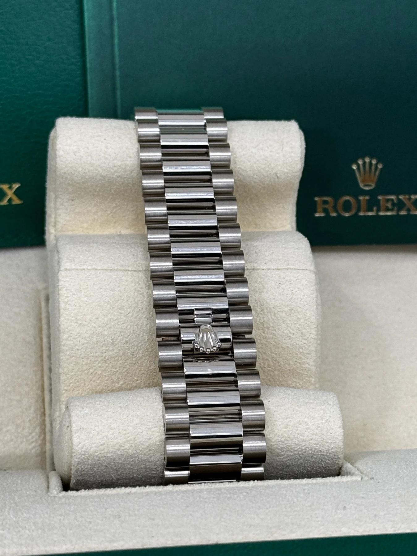 Rolex Day-Date "President" 40mm Platinum Blue Roman Ombre Dial - 228236 - Image 6
