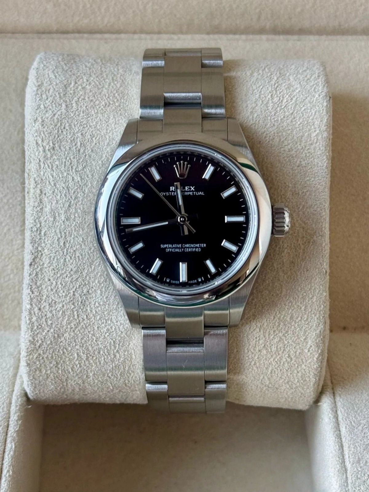 Rolex Oyster Perpetual 28mm 276200-0010 Black Dial Oyster Bracelet Watch - Image 3