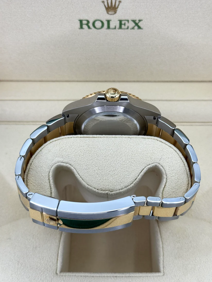 Rolex Submariner 40mm 116613LB - Image 7