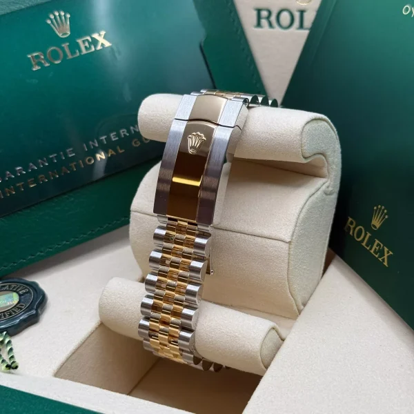 Rolex  Datejust 36mm 126283 White Mother-of-Pearl Dial Jubilee Bracelet Watch