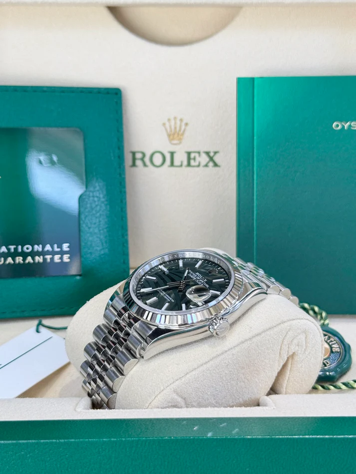 Rolex Datejust 36mm 126234 Olive Green Palm Motif Dial Jubilee Stainless Steel Watch - Image 8