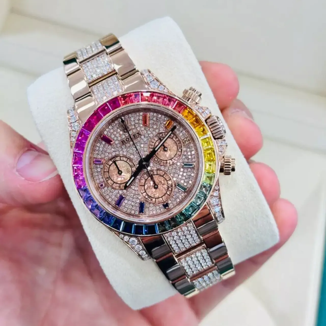 Diamond Rolex Cosmograph Daytona 116505 Custom Rainbow Diamond 18K Rose Gold 40mm - Image 4