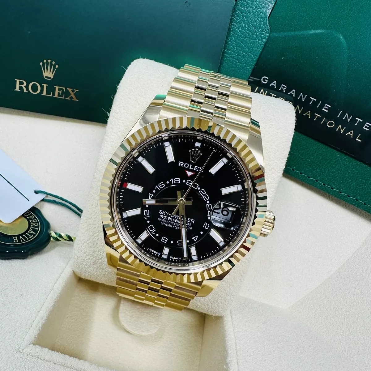 Rolex Sky-Dweller 42mm 336938-0005 Yellow Gold Black Dial Oyster - Image 4