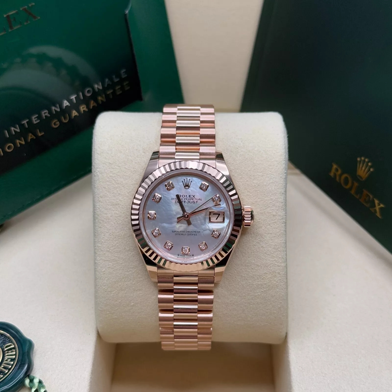 Rolex Lady-Datejust 28mm 279175 Mother-of-Pearl Dial President Everose Gold - Image 3