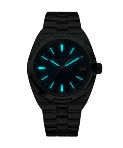 Alternative view of Vacheron Constantin Overseas Self-Winding Ref. # 4500V/110A-B128