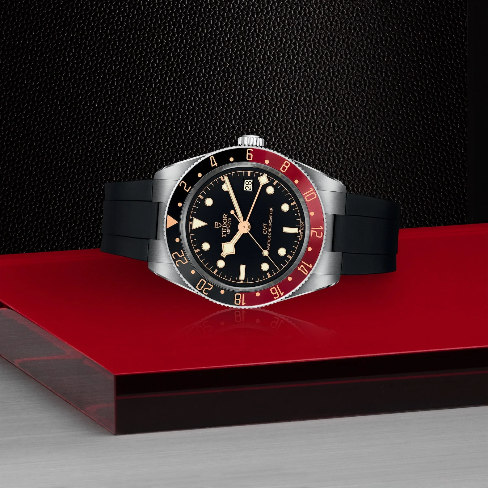 TUDOR Black Bay 58 GMT 39mm Black/Red Bezel Automatic Strap Watch M7939G1A0NRU-0002 - Image 3