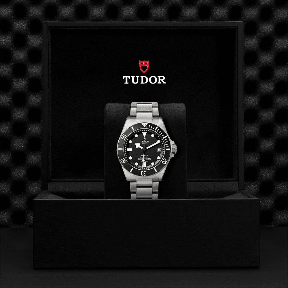 TUDOR Pelagos 42mm Black Dial & Ceramic Bezel Men's Titanium Automatic Watch M25600TN-0001 - Image 4