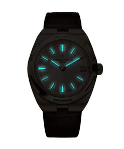 Alternative view of Vacheron Constantin Overseas Self-Winding Ref. # 4500V/000R-B127