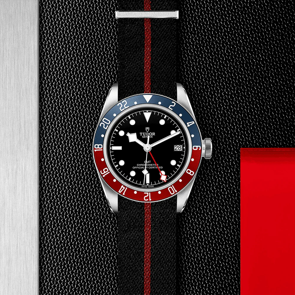 TUDOR Black Bay GMT 41mm Black Dial Automatic Men's Fabric Strap Watch M79830RB-0003 - Image 3