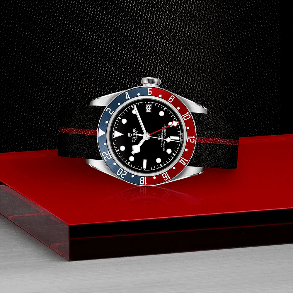 TUDOR Black Bay GMT 41mm Black Dial Automatic Men's Fabric Strap Watch M79830RB-0003 - Image 2